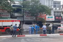 Cháy lớn cửa hàng đồ sơ sinh phố Tôn Đức Thắng