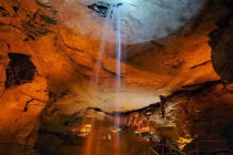 Khám phá hang động gần 700km, dài nhất thế giới