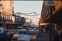 Las Vegas - Thành phố “không bao giờ ngủ” những năm 1970 như thế nào?