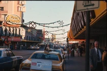 Las Vegas - Thành phố “không bao giờ ngủ” những năm 1970 như thế nào?