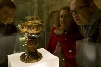 Tiết lộ bất ngờ về nơi lưu giữ Chén thánh huyền thoại 