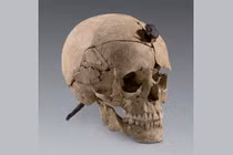 Sự thật rùng mình về 7 hộp sọ bị đóng đinh thời Đồ sắt 