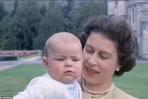 Bộ ảnh hiếm chưa từng công bố về Nữ hoàng Anh 