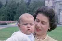 Bộ ảnh hiếm chưa từng công bố về Nữ hoàng Anh 