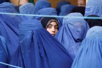 Rùng mình tương lai “ác mộng” của phụ nữ Afghanistan khi Taliban nắm quyền 