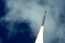 Trung Quốc lộ kế hoạch phóng tên lửa cứu Trái đất