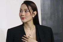 Tóc Tiên phản ứng sao khi được Minh Hằng rủ gia nhập hội bỉm sữa? 