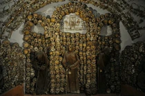 “Lạnh gáy” tại những hầm mộ xương người đáng sợ nhất hành tinh