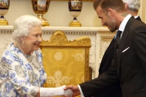 Những người nổi tiếng nhận danh hiệu cao quý từ Nữ hoàng Anh 