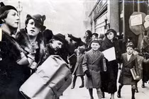 Hơn 100 năm trước, Giáng sinh được tổ chức hoành tráng thế nào?