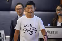 Tỷ phú Nhật bất ngờ hủy kế hoạch tìm bạn gái du hành Mặt Trăng