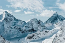 Sông băng tan chảy trên đỉnh Alps, bất ngờ lộ ra loạt hài cốt 