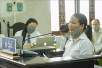 Điện Biên: Tiếp tục hoãn phiên tòa phúc thẩm xét xử mẹ của nữ sinh giao gà