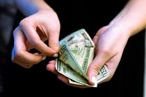 Thời kỳ hoàng kim của USD đã qua?