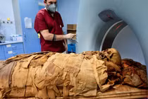 Chuyên gia giải mã bí mật xác ướp linh mục Ai Cập 3.000 tuổi