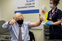 Tiêm đủ vắc xin giảm nguy cơ mắc biến chủng Delta thế nào? 