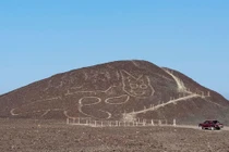 Bí ẩn hình mèo khổng lồ 2.000 tuổi mới phát hiện ở Peru