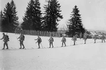 Ảnh cuộc chiến ác liệt trên vùng núi hiểm trở trong Thế chiến 1