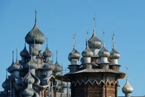 Nhà thờ gỗ cao nhất thế giới "sừng sững" trước mưa nắng dù không dùng chiếc đinh nào