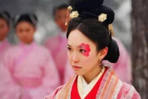 Nhan sắc xấu “ma chê quỷ hơn”, bà hoàng TQ giúp chồng trị quốc