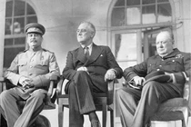 Sai lầm của Hitler khiến Đức thành kẻ thù của Mỹ, Anh, Liên Xô