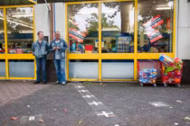 Kỳ thú thị trấn nằm ở 2 quốc gia: Đường biên giới cực lạ! 