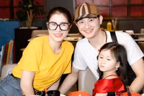 Hôn nhân của Trang Trần và người chồng kín tiếng ra sao?