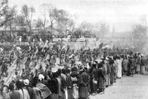 Vì sao không ai quỳ lạy trong đám tang hoàng đế Quang Tự? 