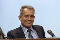 Phi hành gia NASA tiết lộ thông tin sốc về người ngoài hành tinh