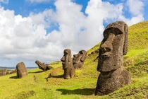 Kinh ngạc tượng trên đảo Phục Sinh: Bí mật chìm dưới lòng đất! 
