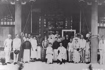 Nhà Thanh sụp đổ, 20.000 con cháu hoàng tộc bất ngờ làm chuyện gì? 