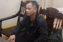 Hà Tĩnh: Khởi tố kẻ xách dao chém thủng xuồng cứu hộ tránh lũ