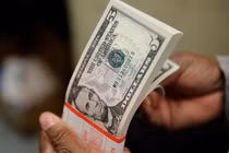 Tỷ giá ngoại tệ ngày 21/3: Vượt ảnh hưởng của vàng, USD tăng mạnh