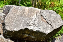 Khám phá bất ngờ về tảng đá lâu đời nhất ở Mỹ