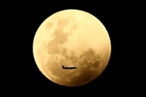 Người yêu thiên văn quan sát 'trăng thu hoạch' vào 17/9