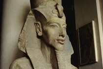 Bí ẩn bức tượng tạc pharaoh Ai Cập y hệt người ngoài hành tinh