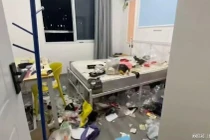 Sốc nặng với căn phòng của 2 gái xinh: Rác chất thành núi