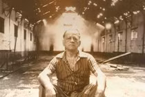 Văn hào nổi tiếng thế giới với kỷ lục 8 lần vượt ngục kịch tính