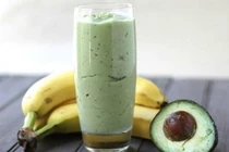 Uống sinh tố bơ chuối có tác dụng gì với sức khỏe và làm đẹp?