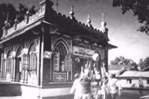 Kỳ bí hòn đá “thánh” 100 kg biết bay ở Ấn Độ