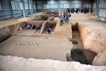 Mở mộ hoàng đế tai tiếng nhất Trung Quốc, chuyên gia tái mặt vì...