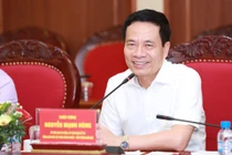 Bộ trưởng Nguyễn Mạnh Hùng nói về phòng chống COVID-19 trong bối cảnh mới