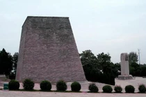 Ba lăng mộ chất đầy châu báu khiến kẻ trộm luôn “tay trắng ra về” 