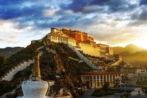 Cung điện Potala được xây với 50% lượng vàng trên thế giới?