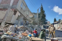 Động đất ở miền đông Thổ Nhĩ Kỳ, nhiều người bị thương 