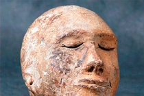 Bí ẩn gây sốc bên trong “mặt nạ chết chóc” hơn 2.000 tuổi