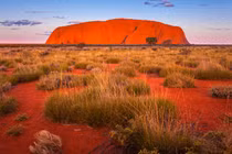 Kinh hãi “lời nguyền bí ẩn” ở núi thiêng nổi tiếng Australia 