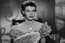 Mỹ nhân nào được trùm phát xít Hitler sủng ái nhất đời? 