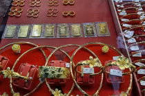 Giá vàng hôm nay 10/3: Ngoi lên 1 triệu đồng /lượng sau một ngày