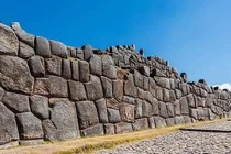 Bí ẩn bức tường đá khổng lồ của người Inca 